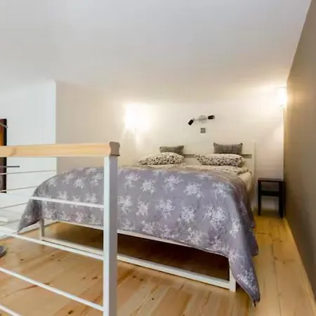 R39 Twin I And II - Center Market Garden Studios With Ac Apartment *